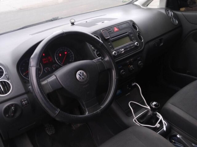 Черный Фольксваген Поло, объемом двигателя 1.6 л и пробегом 2 тыс. км за 5250 $, фото 3 на Automoto.ua