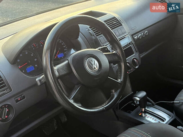 Черный Фольксваген Поло, объемом двигателя 1.4 л и пробегом 159 тыс. км за 4599 $, фото 22 на Automoto.ua