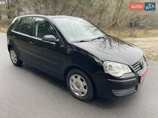 Черный Фольксваген Поло, объемом двигателя 1.4 л и пробегом 200 тыс. км за 4700 $, фото 10 на Automoto.ua