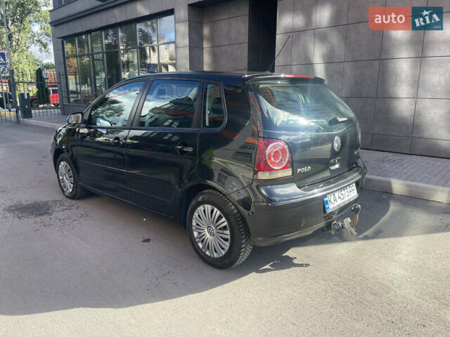 Черный Фольксваген Поло, объемом двигателя 1.4 л и пробегом 158 тыс. км за 4999 $, фото 2 на Automoto.ua