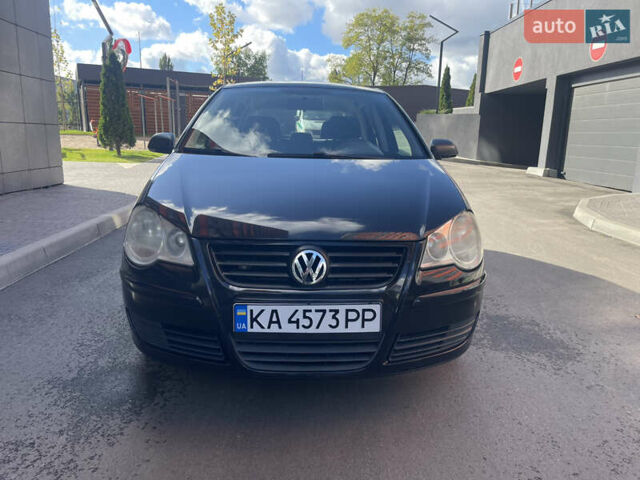Черный Фольксваген Поло, объемом двигателя 1.4 л и пробегом 158 тыс. км за 4999 $, фото 5 на Automoto.ua