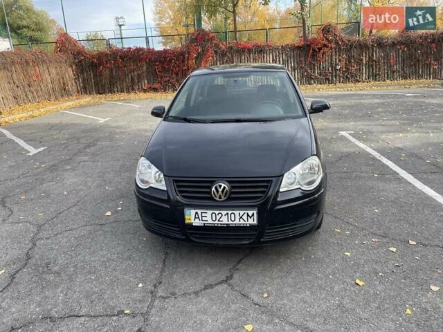 Черный Фольксваген Поло, объемом двигателя 1.4 л и пробегом 114 тыс. км за 6499 $, фото 1 на Automoto.ua