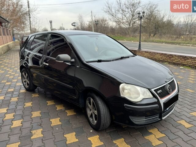 Черный Фольксваген Поло, объемом двигателя 1.4 л и пробегом 212 тыс. км за 4500 $, фото 1 на Automoto.ua