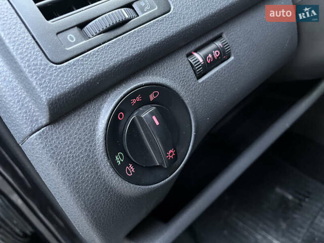 Чорний Фольксваген Поло, об'ємом двигуна 1.4 л та пробігом 197 тис. км за 5650 $, фото 16 на Automoto.ua