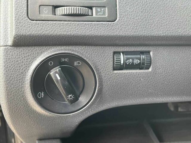 Чорний Фольксваген Поло, об'ємом двигуна 1.4 л та пробігом 247 тис. км за 4600 $, фото 11 на Automoto.ua