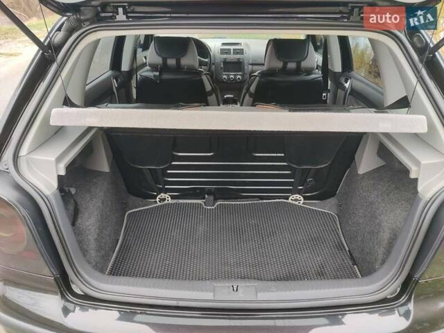 Черный Фольксваген Поло, объемом двигателя 1.4 л и пробегом 170 тыс. км за 5900 $, фото 10 на Automoto.ua