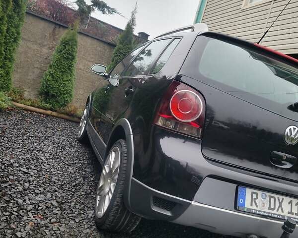 Чорний Фольксваген Поло, об'ємом двигуна 1.6 л та пробігом 185 тис. км за 5700 $, фото 13 на Automoto.ua