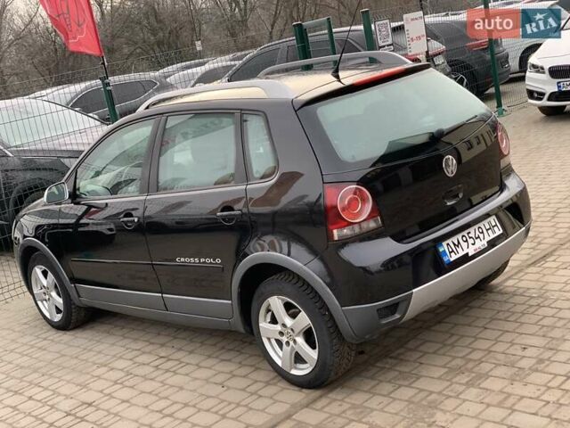 Черный Фольксваген Поло, объемом двигателя 1.4 л и пробегом 153 тыс. км за 6255 $, фото 18 на Automoto.ua