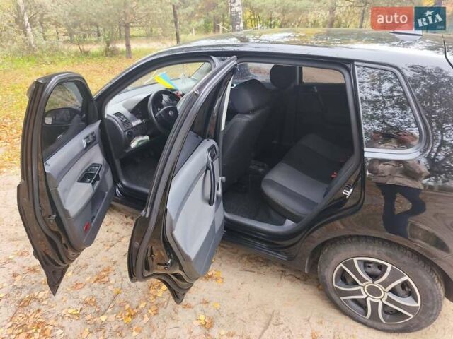 Черный Фольксваген Поло, объемом двигателя 1.4 л и пробегом 275 тыс. км за 4600 $, фото 13 на Automoto.ua