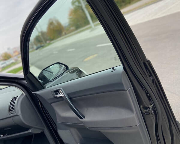 Чорний Фольксваген Поло, об'ємом двигуна 1.4 л та пробігом 218 тис. км за 5650 $, фото 50 на Automoto.ua