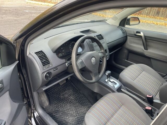 Чорний Фольксваген Поло, об'ємом двигуна 1.4 л та пробігом 114 тис. км за 6499 $, фото 1 на Automoto.ua