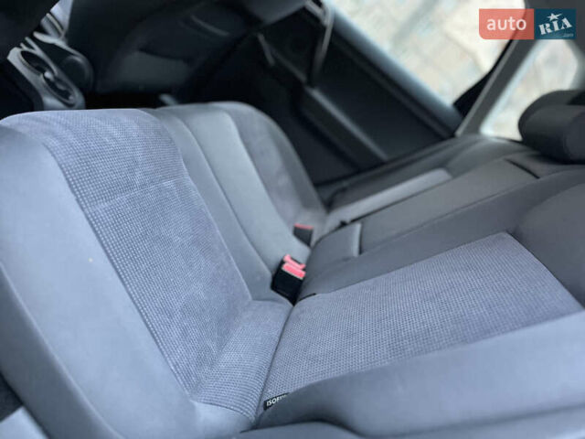 Чорний Фольксваген Поло, об'ємом двигуна 1.4 л та пробігом 197 тис. км за 5650 $, фото 25 на Automoto.ua