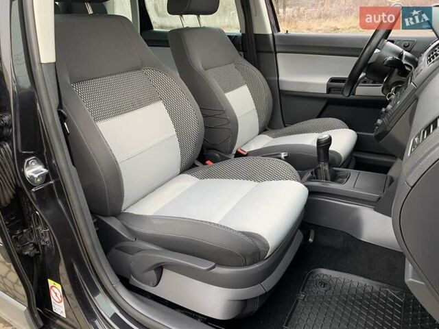 Черный Фольксваген Поло, объемом двигателя 1.4 л и пробегом 153 тыс. км за 6255 $, фото 33 на Automoto.ua