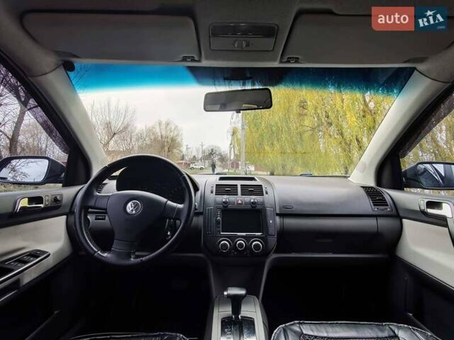 Черный Фольксваген Поло, объемом двигателя 1.4 л и пробегом 170 тыс. км за 5900 $, фото 11 на Automoto.ua