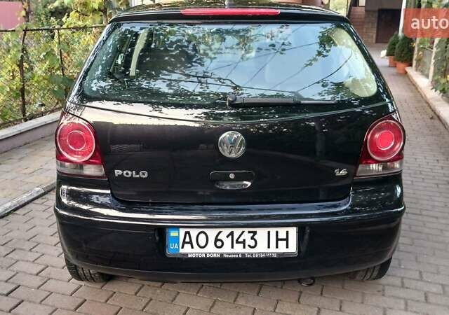 Черный Фольксваген Поло, объемом двигателя 1.4 л и пробегом 211 тыс. км за 4700 $, фото 28 на Automoto.ua