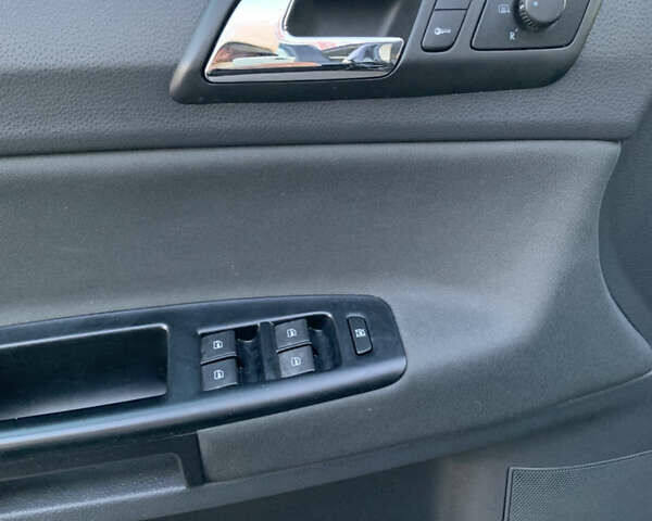 Черный Фольксваген Поло, объемом двигателя 1.4 л и пробегом 190 тыс. км за 6999 $, фото 32 на Automoto.ua