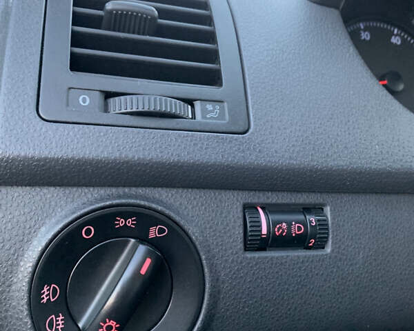 Черный Фольксваген Поло, объемом двигателя 1.4 л и пробегом 190 тыс. км за 6999 $, фото 34 на Automoto.ua