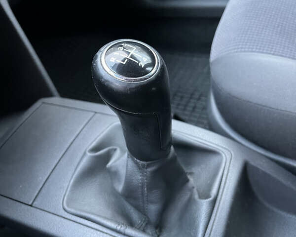 Чорний Фольксваген Поло, об'ємом двигуна 1.4 л та пробігом 197 тис. км за 5650 $, фото 18 на Automoto.ua