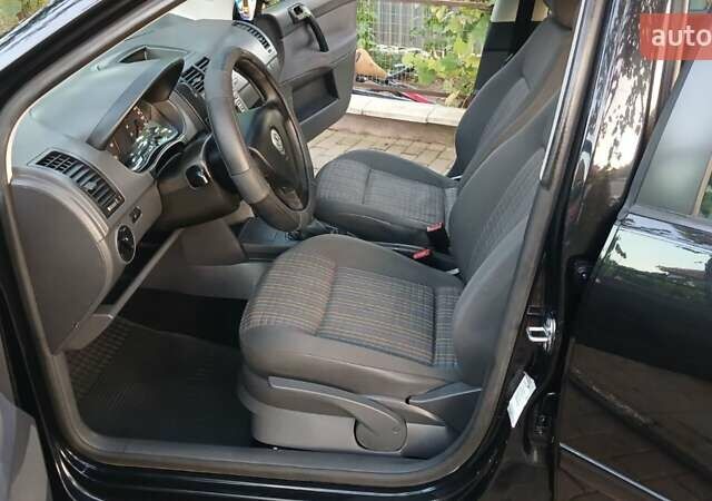 Черный Фольксваген Поло, объемом двигателя 1.4 л и пробегом 211 тыс. км за 4700 $, фото 3 на Automoto.ua