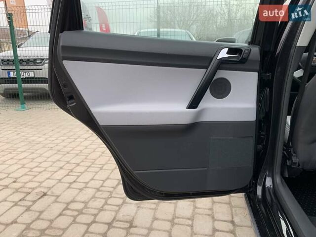 Черный Фольксваген Поло, объемом двигателя 1.4 л и пробегом 153 тыс. км за 6255 $, фото 25 на Automoto.ua