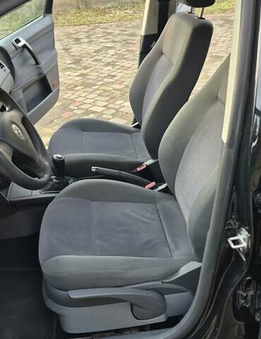 Черный Фольксваген Поло, объемом двигателя 1.6 л и пробегом 167 тыс. км за 5450 $, фото 12 на Automoto.ua