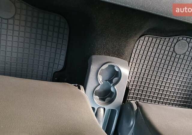 Черный Фольксваген Поло, объемом двигателя 1.4 л и пробегом 211 тыс. км за 4700 $, фото 10 на Automoto.ua