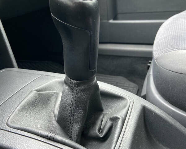 Чорний Фольксваген Поло, об'ємом двигуна 1.4 л та пробігом 218 тис. км за 5650 $, фото 33 на Automoto.ua