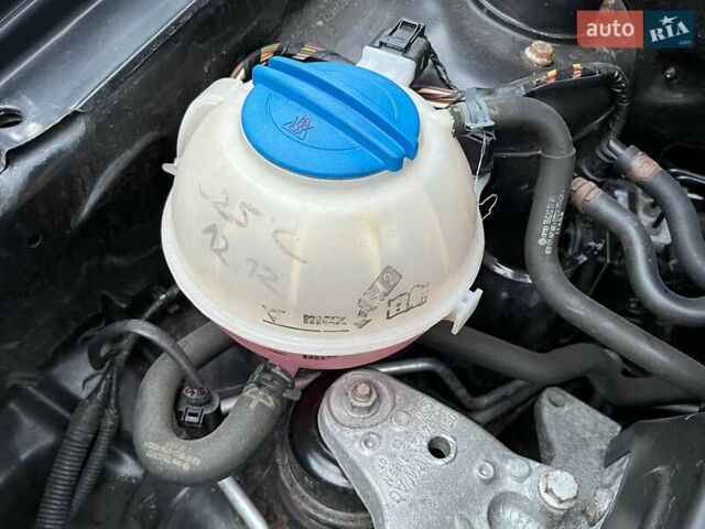 Чорний Фольксваген Поло, об'ємом двигуна 1.4 л та пробігом 197 тис. км за 5650 $, фото 35 на Automoto.ua