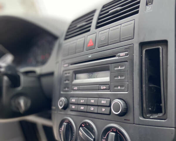 Чорний Фольксваген Поло, об'ємом двигуна 1.4 л та пробігом 218 тис. км за 5650 $, фото 52 на Automoto.ua