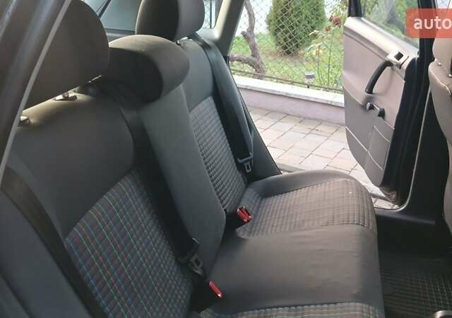 Черный Фольксваген Поло, объемом двигателя 1.4 л и пробегом 211 тыс. км за 4700 $, фото 2 на Automoto.ua