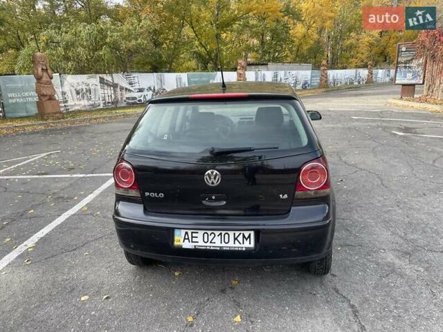 Черный Фольксваген Поло, объемом двигателя 1.4 л и пробегом 114 тыс. км за 6499 $, фото 5 на Automoto.ua