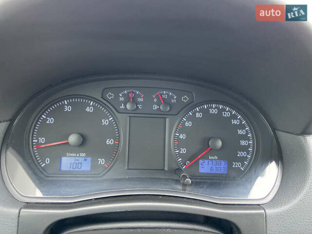 Чорний Фольксваген Поло, об'ємом двигуна 1.4 л та пробігом 218 тис. км за 5650 $, фото 30 на Automoto.ua