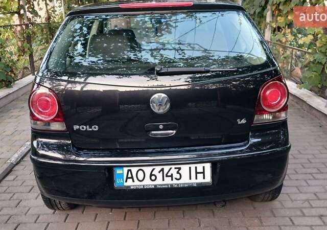 Черный Фольксваген Поло, объемом двигателя 1.4 л и пробегом 211 тыс. км за 4700 $, фото 23 на Automoto.ua