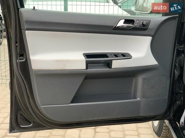 Черный Фольксваген Поло, объемом двигателя 1.4 л и пробегом 153 тыс. км за 6255 $, фото 22 на Automoto.ua