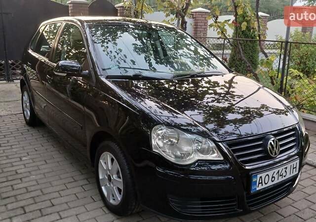 Черный Фольксваген Поло, объемом двигателя 1.4 л и пробегом 211 тыс. км за 4700 $, фото 19 на Automoto.ua