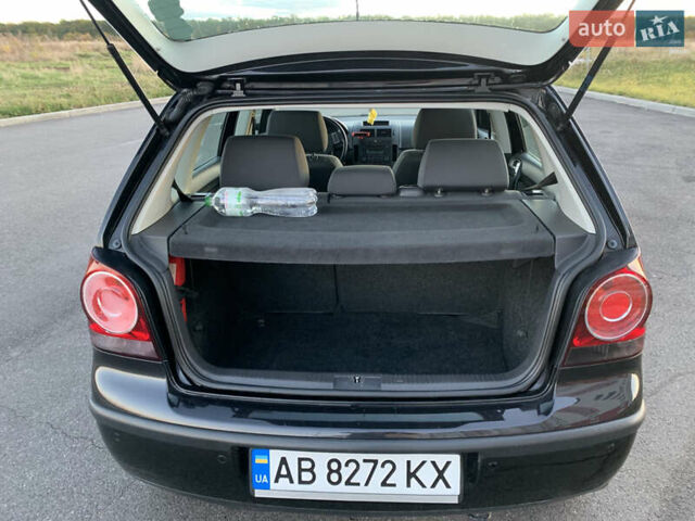 Черный Фольксваген Поло, объемом двигателя 1.4 л и пробегом 190 тыс. км за 6999 $, фото 25 на Automoto.ua