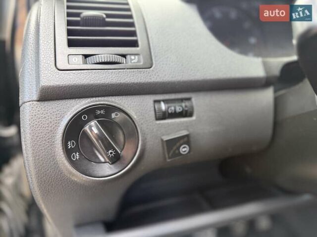 Чорний Фольксваген Поло, об'ємом двигуна 1.4 л та пробігом 327 тис. км за 3450 $, фото 16 на Automoto.ua