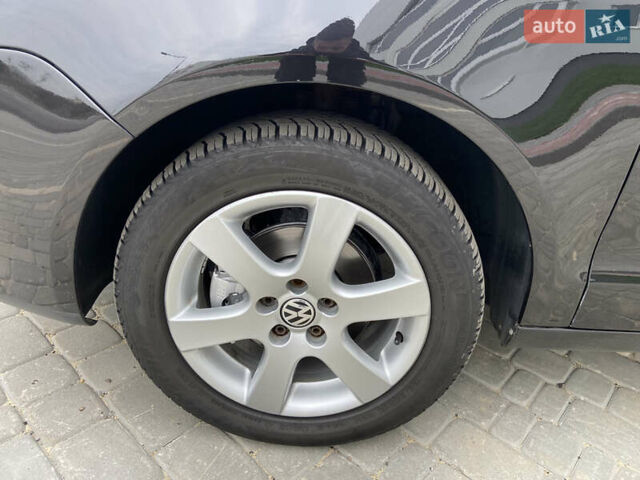 Чорний Фольксваген Поло, об'ємом двигуна 1.4 л та пробігом 218 тис. км за 5650 $, фото 4 на Automoto.ua