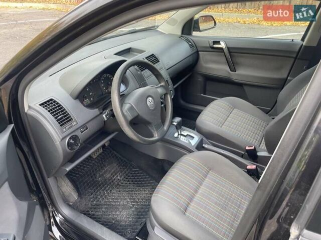 Черный Фольксваген Поло, объемом двигателя 1.4 л и пробегом 114 тыс. км за 6499 $, фото 8 на Automoto.ua