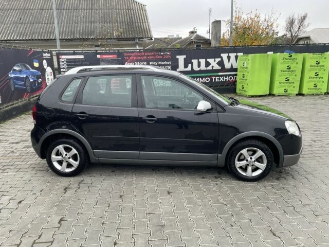 Черный Фольксваген Поло, объемом двигателя 1.4 л и пробегом 119 тыс. км за 6150 $, фото 8 на Automoto.ua