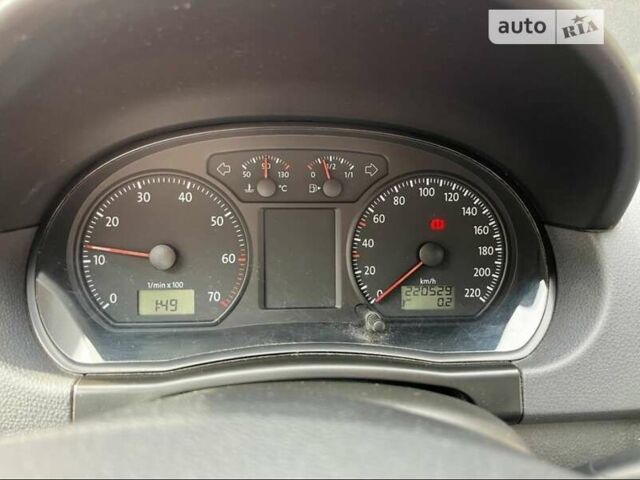 Черный Фольксваген Поло, объемом двигателя 1.2 л и пробегом 220 тыс. км за 4300 $, фото 14 на Automoto.ua