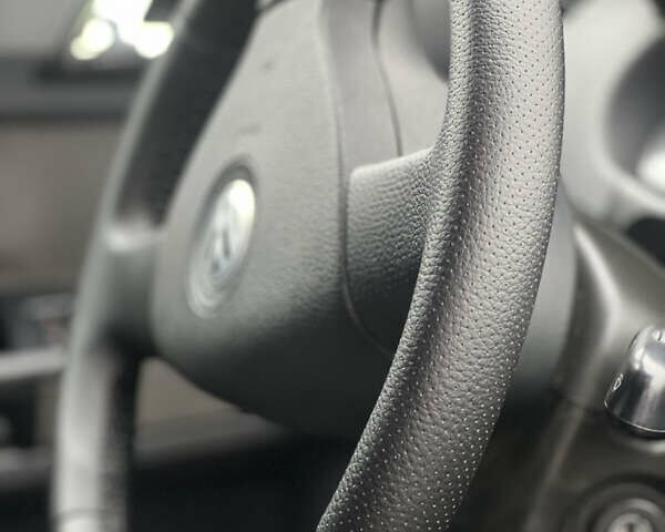 Черный Фольксваген Поло, объемом двигателя 1.39 л и пробегом 136 тыс. км за 5900 $, фото 17 на Automoto.ua