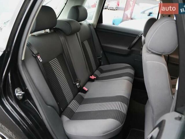 Черный Фольксваген Поло, объемом двигателя 1.4 л и пробегом 168 тыс. км за 5200 $, фото 12 на Automoto.ua