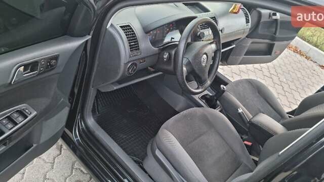 Черный Фольксваген Поло, объемом двигателя 1.6 л и пробегом 182 тыс. км за 5750 $, фото 9 на Automoto.ua