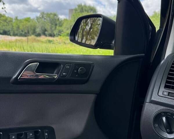 Черный Фольксваген Поло, объемом двигателя 1.4 л и пробегом 217 тыс. км за 3999 $, фото 2 на Automoto.ua