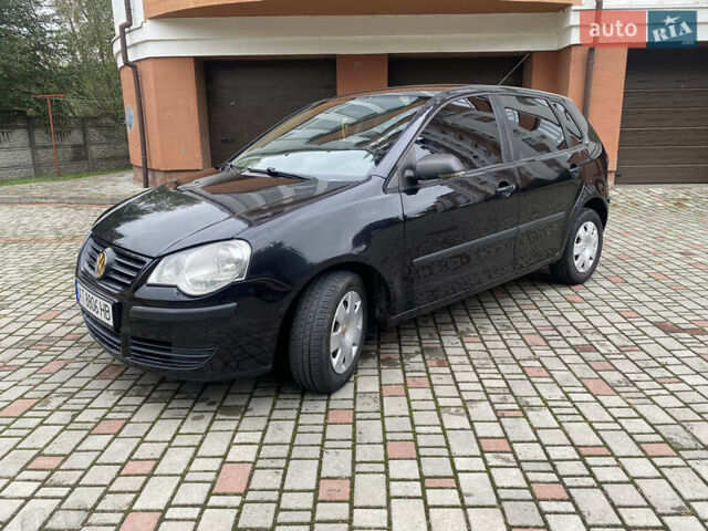 Черный Фольксваген Поло, объемом двигателя 1.39 л и пробегом 145 тыс. км за 3800 $, фото 5 на Automoto.ua