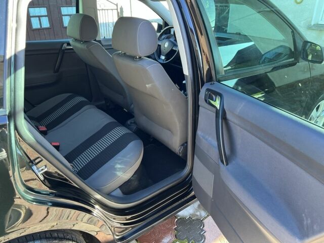 Черный Фольксваген Поло, объемом двигателя 1.6 л и пробегом 133 тыс. км за 5900 $, фото 18 на Automoto.ua