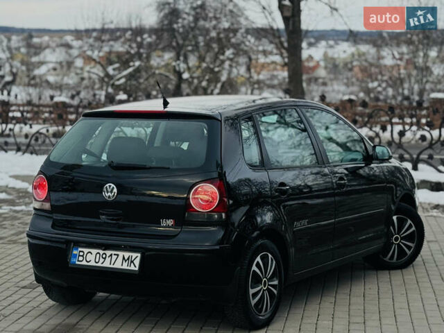 Черный Фольксваген Поло, объемом двигателя 1.6 л и пробегом 147 тыс. км за 6799 $, фото 28 на Automoto.ua
