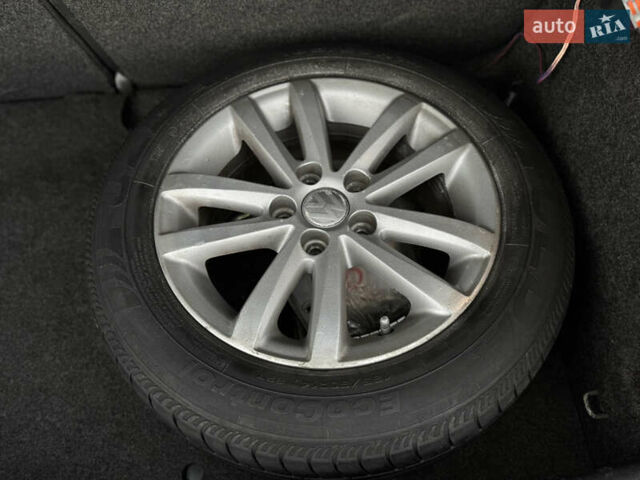 Черный Фольксваген Поло, объемом двигателя 1.6 л и пробегом 147 тыс. км за 6799 $, фото 101 на Automoto.ua