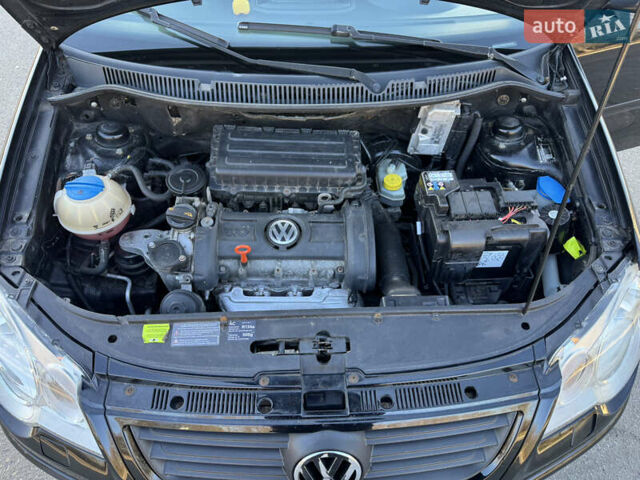 Черный Фольксваген Поло, объемом двигателя 1.6 л и пробегом 214 тыс. км за 6750 $, фото 12 на Automoto.ua